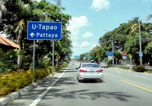 vyiezd-iz-aeroporta-u-tapao-na-arendovannom-avto-v-pattayu